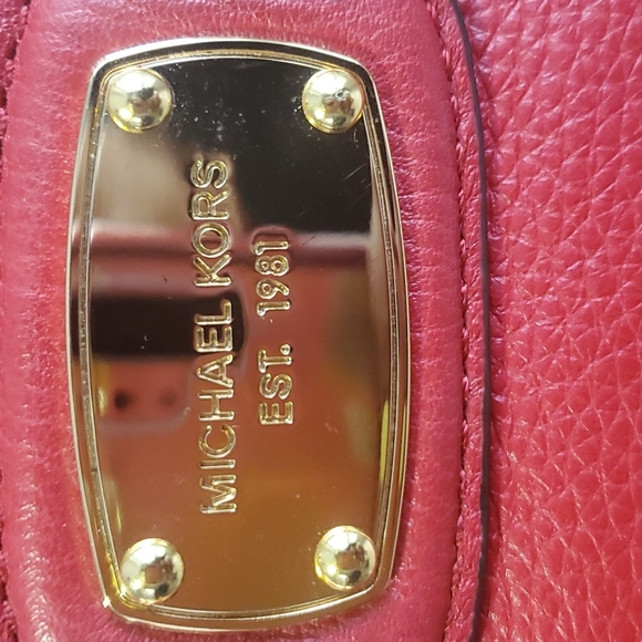Michael Kors purse - Picture 12 of 13